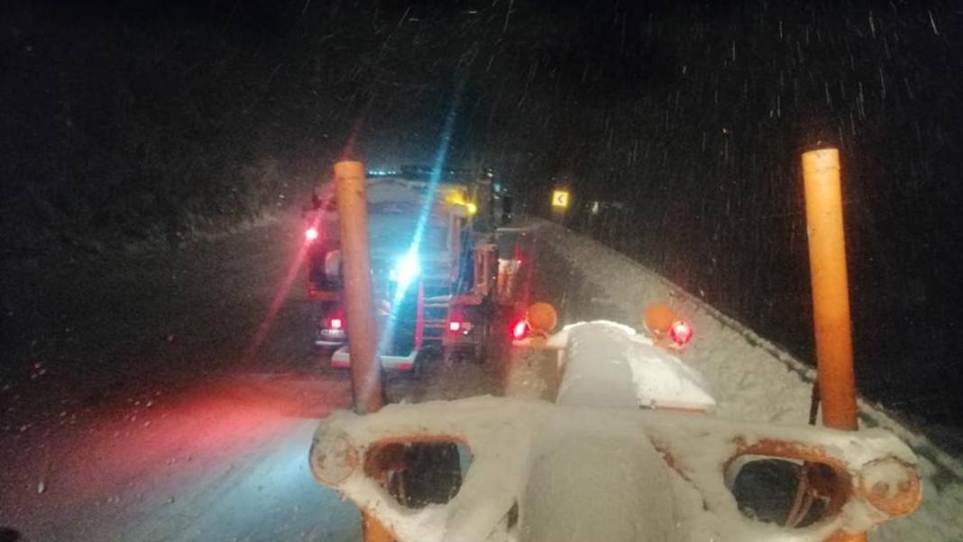 Alacabel'de yağmur kara dönüştü 5